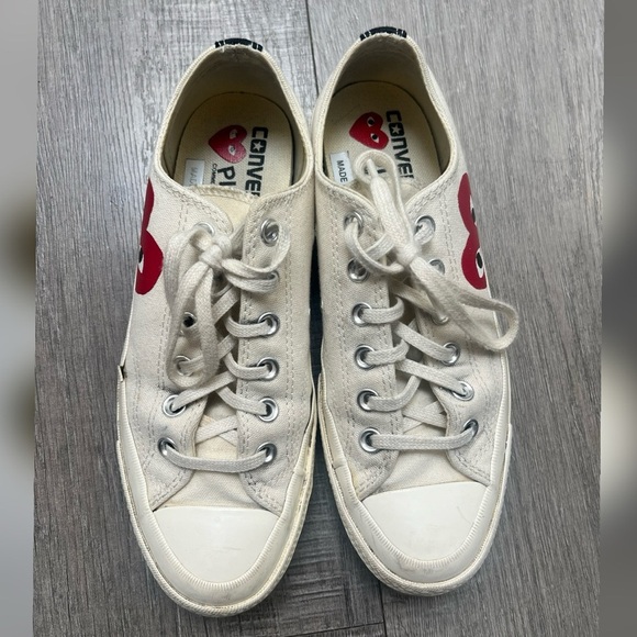 COMME DES GARÇONS PLAY
Off-White Converse Edition Chuck 70 Low Top
Sneakers - Picture 7 of 8